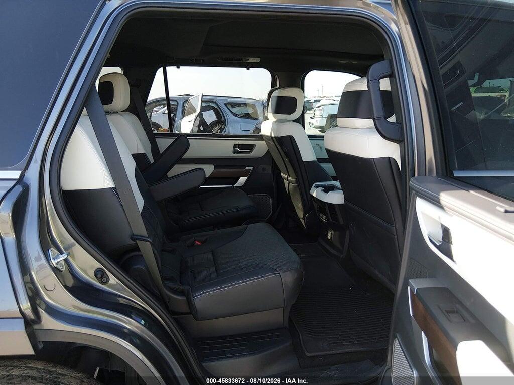 7SVAAABA3RX047076 2024 TOYOTA SEQUOIA photo no. 8