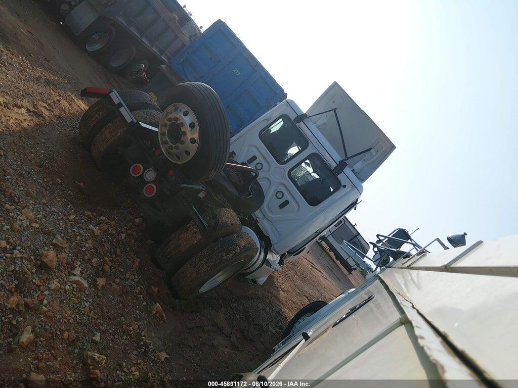 3AKBHLDV8RDVC0965 2024 FREIGHTLINER NEW CASCADIA 126 photo no. 4