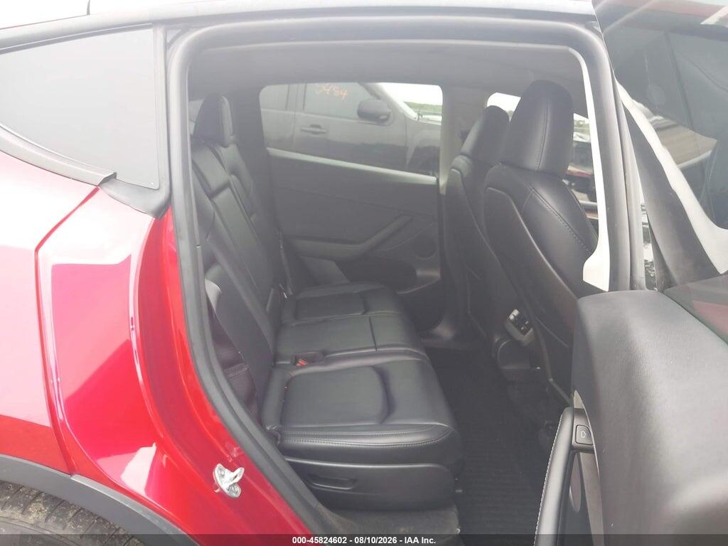 7SAYGAEEXRF090610 2024 TESLA MODEL Y photo no. 8