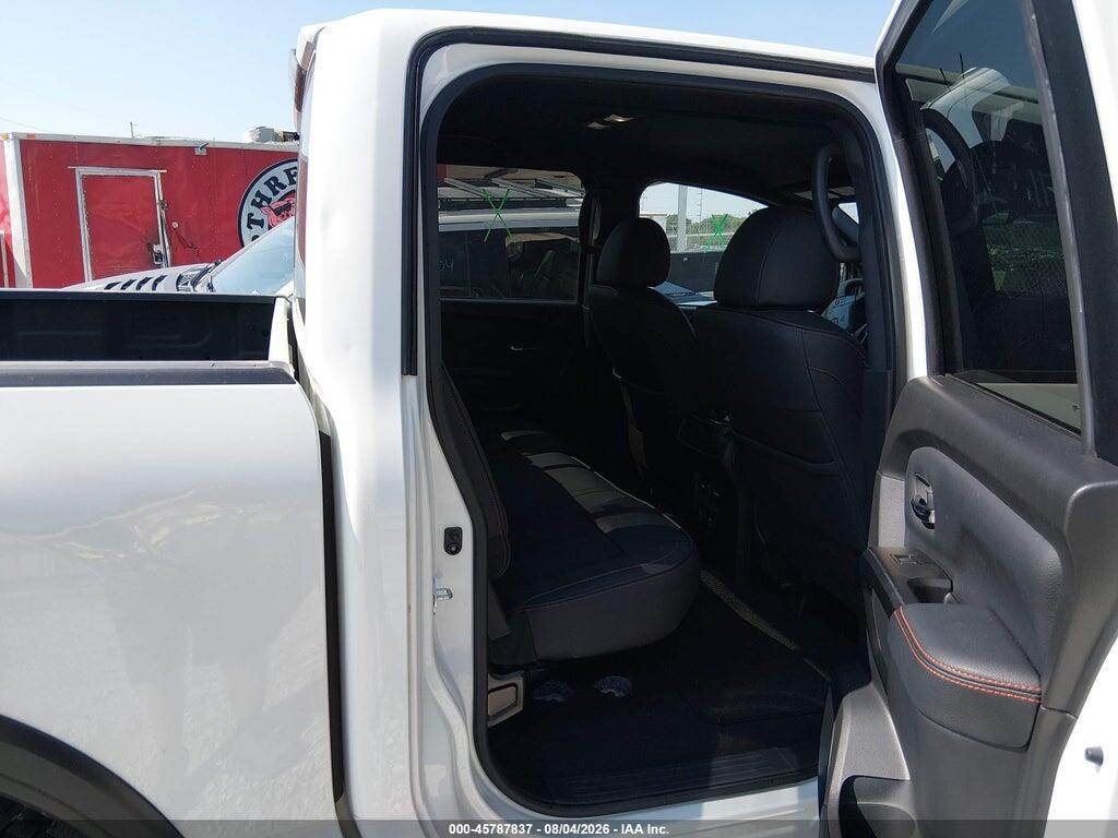 1N6AA1ED6RN115279 2024 NISSAN TITAN photo no. 8