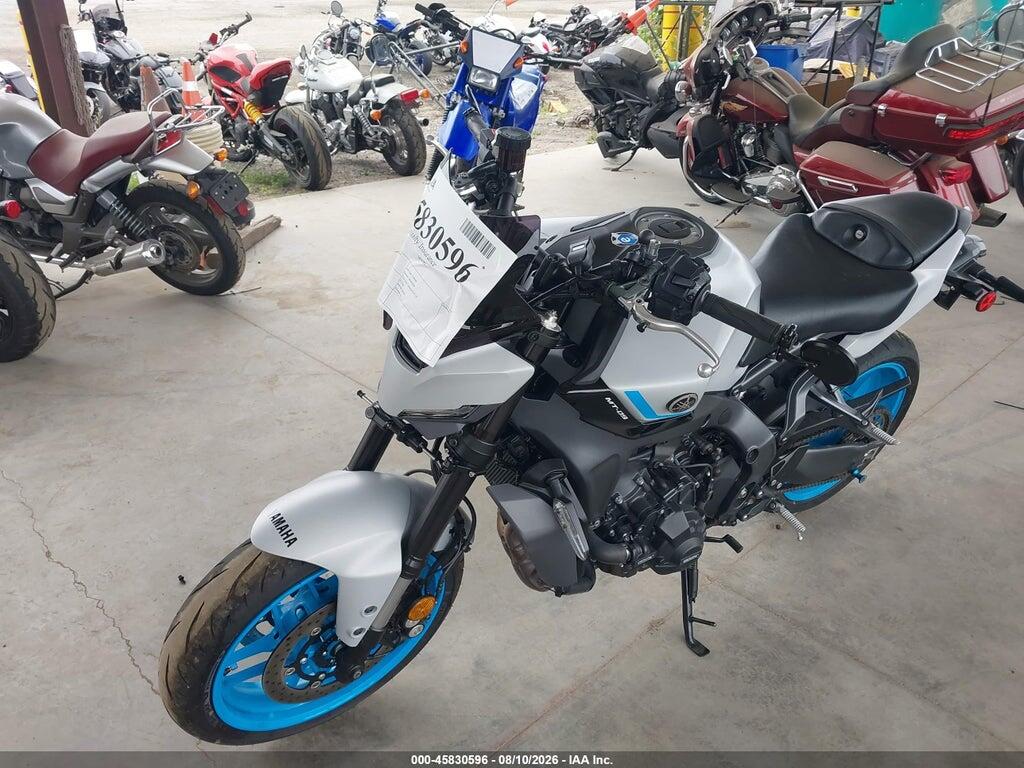 JYARN94E8SA002820 2025 YAMAHA MT09 photo no. 2