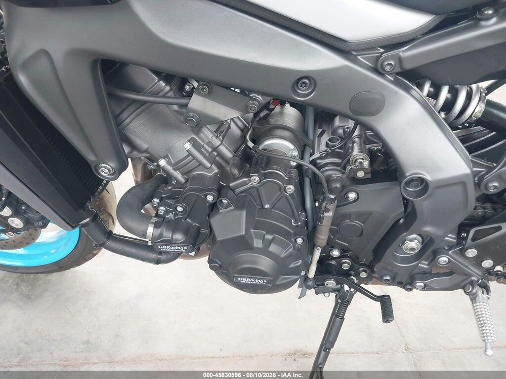 JYARN94E8SA002820 2025 YAMAHA MT09 photo no. 9