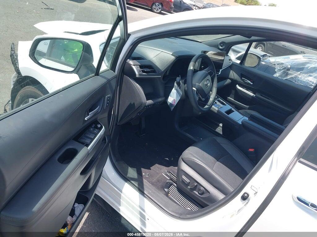5TDERKEC2SS289408 2025 TOYOTA SIENNA photo no. 5