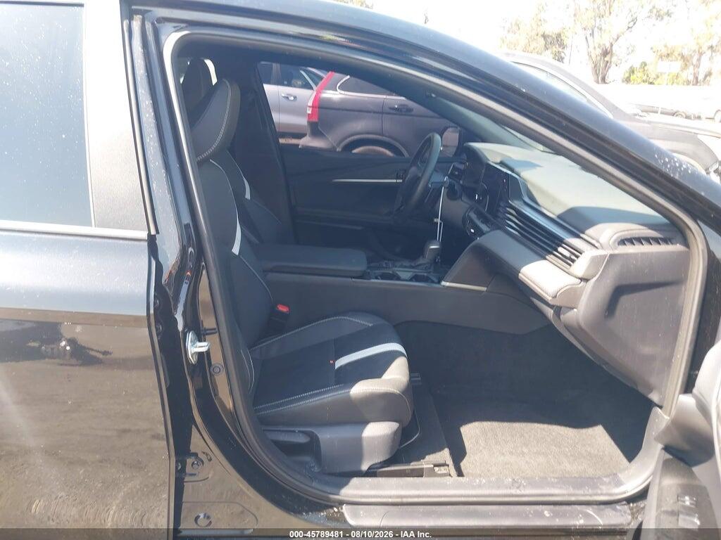 4T1DAACK5SU037246 2025 TOYOTA CAMRY photo no. 5
