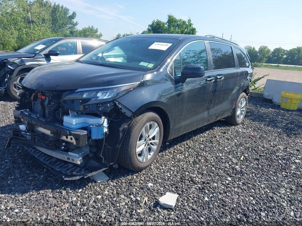 5TDYSKFC0TS247899 2026 TOYOTA SIENNA photo no. 2