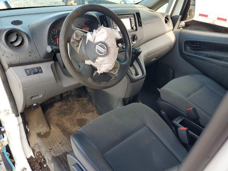 2016 NISSAN NV200 SV — Фото 8 из 14