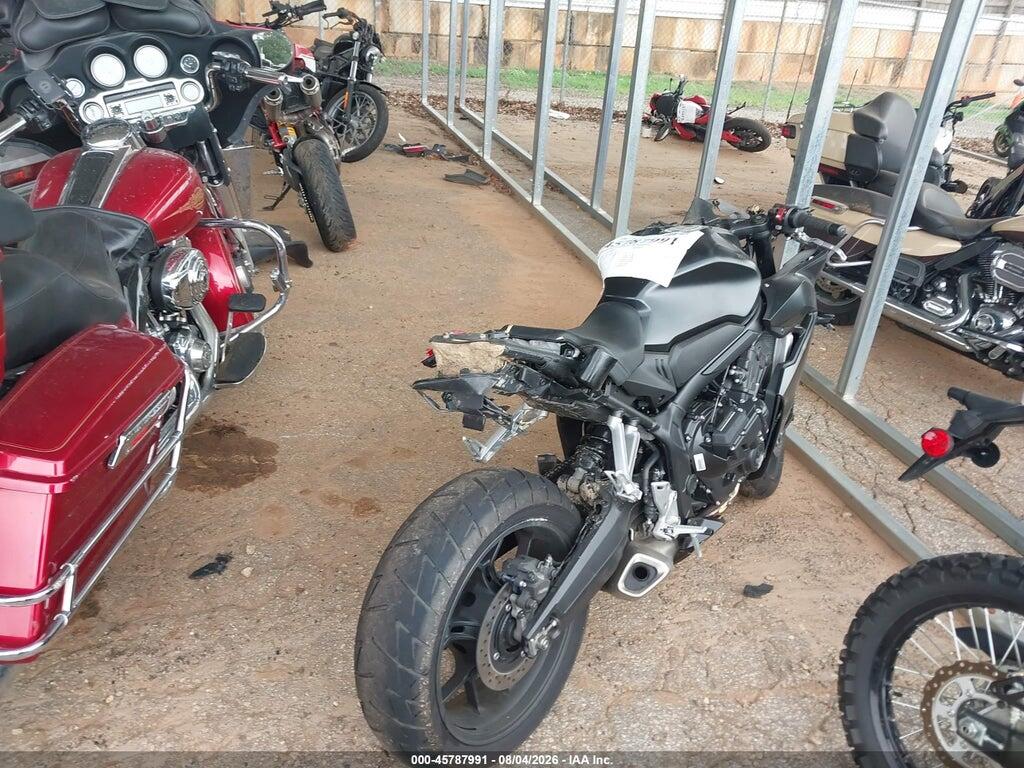 MLHRH1558T5200803 2026 HONDA CBR650 photo no. 4