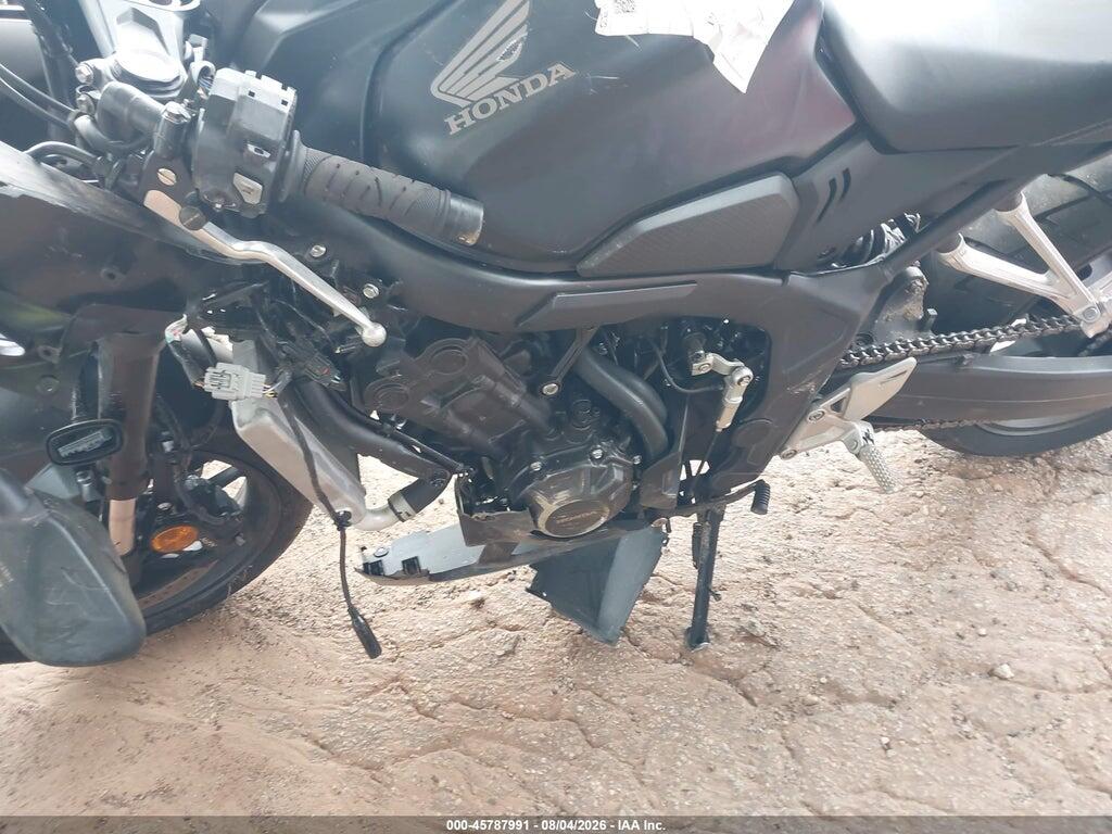 MLHRH1558T5200803 2026 HONDA CBR650 photo no. 9