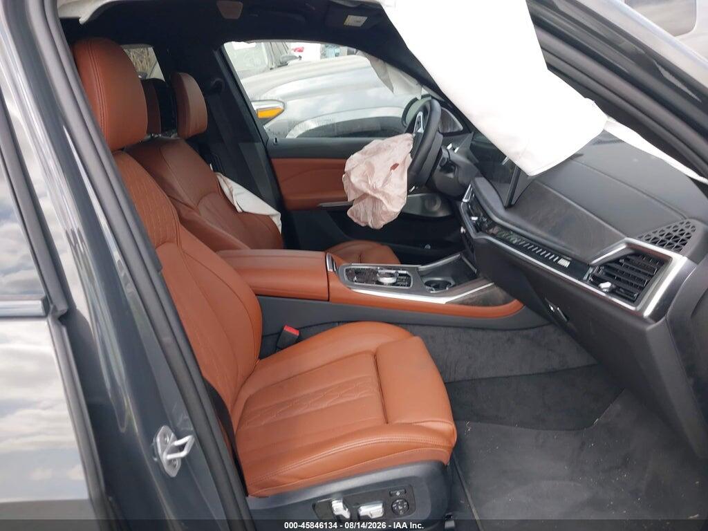 5UX33EM04V9438601 2024 BMW X7 photo no. 5