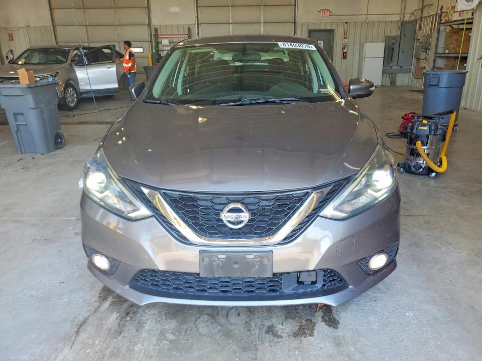 2019 NISSAN SENTRA SR — Фото 5 из 12