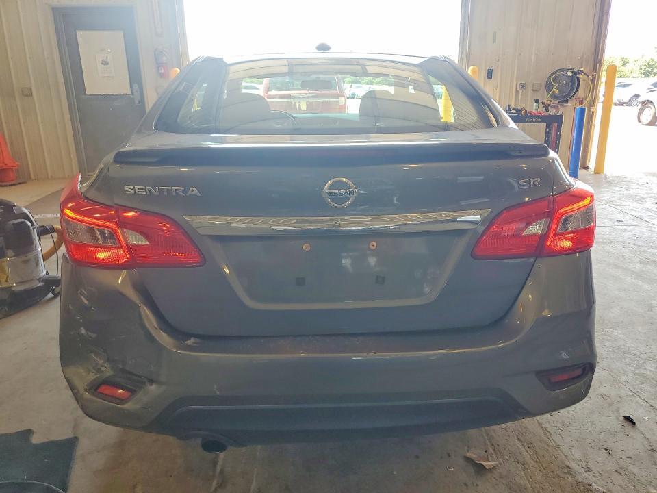 2019 NISSAN SENTRA SR — Фото 6 из 12