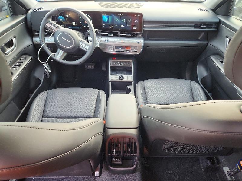 2026 HYUNDAI KONA SEL PREMIUM — Фото 8 из 13