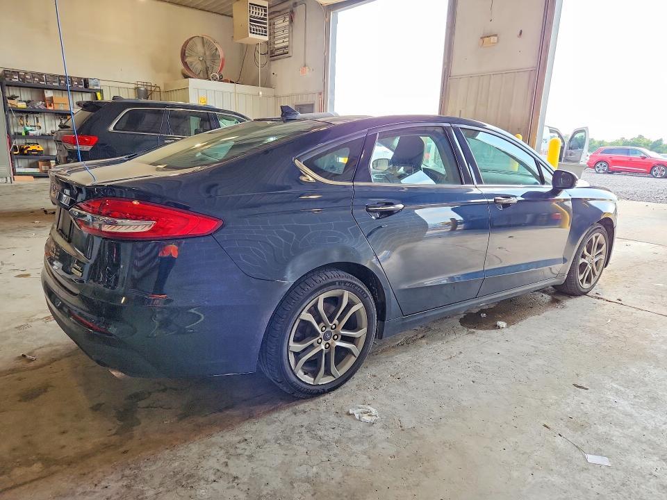 2020 FORD FUSION SEL — Фото 3 из 12