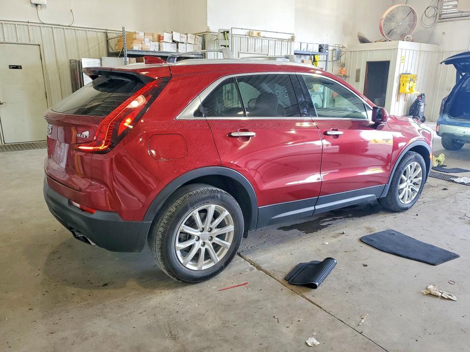 2019 CADILLAC XT4 LUXURY — Фото 3 из 13