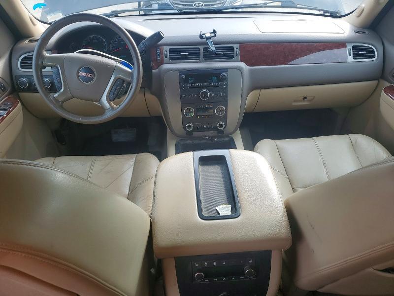 2013 GMC YUKON SLT — Фото 8 из 12