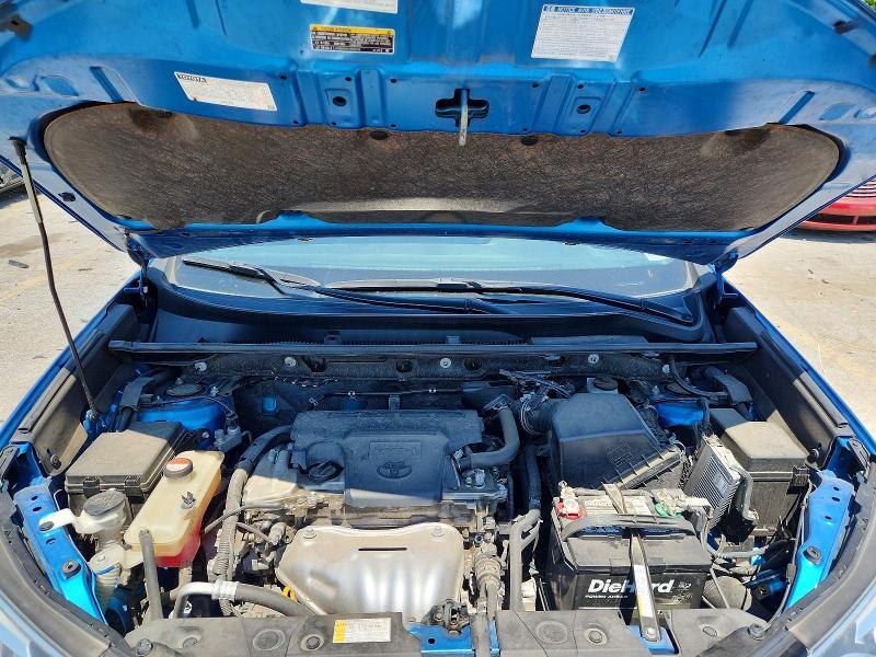 2016 TOYOTA RAV4 SE — Фото 12 из 13