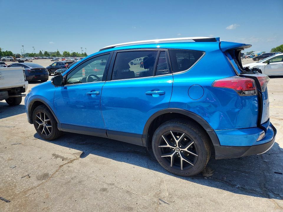 2016 TOYOTA RAV4 SE — Фото 2 из 13