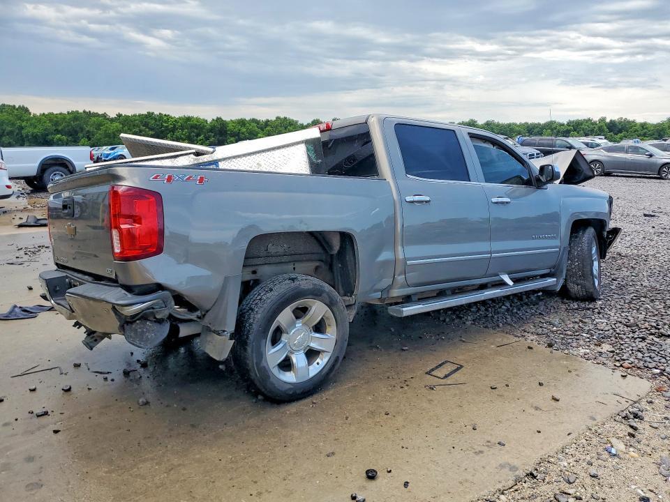 2017 CHEVROLET SILVERADO K1500 LTZ — Фото 3 из 11