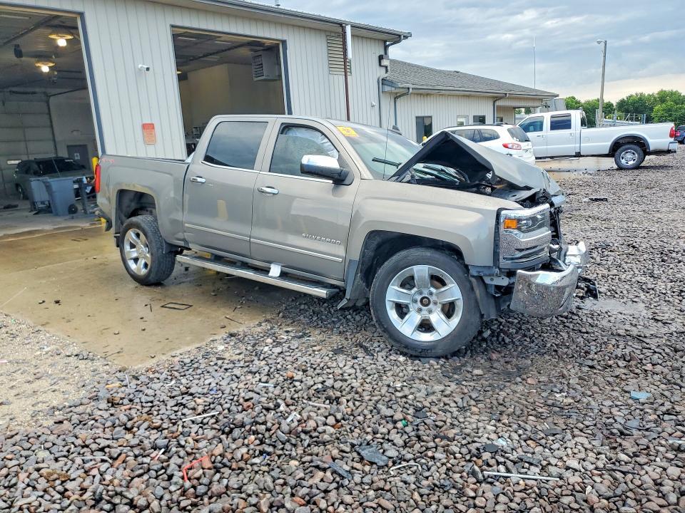 2017 CHEVROLET SILVERADO K1500 LTZ — Фото 4 из 11