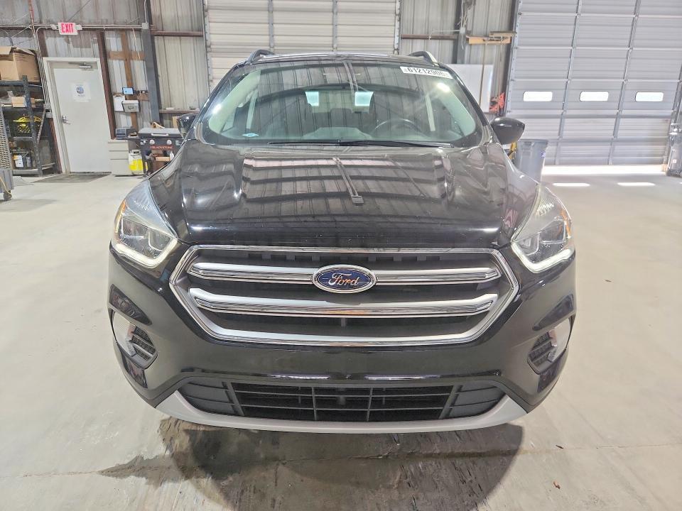 2017 FORD ESCAPE SE — Фото 5 из 13