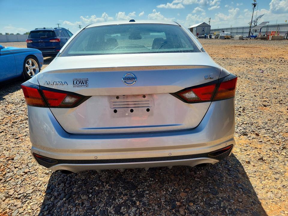2019 NISSAN ALTIMA SL — Фото 6 из 12