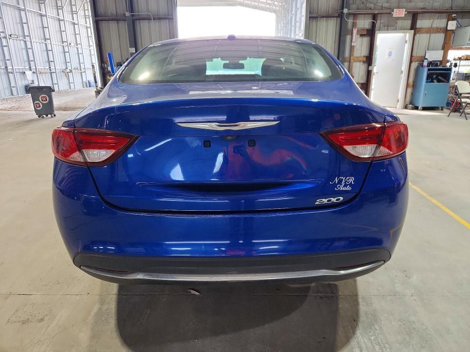 2015 CHRYSLER 200 LIMITED — Фото 6 из 12