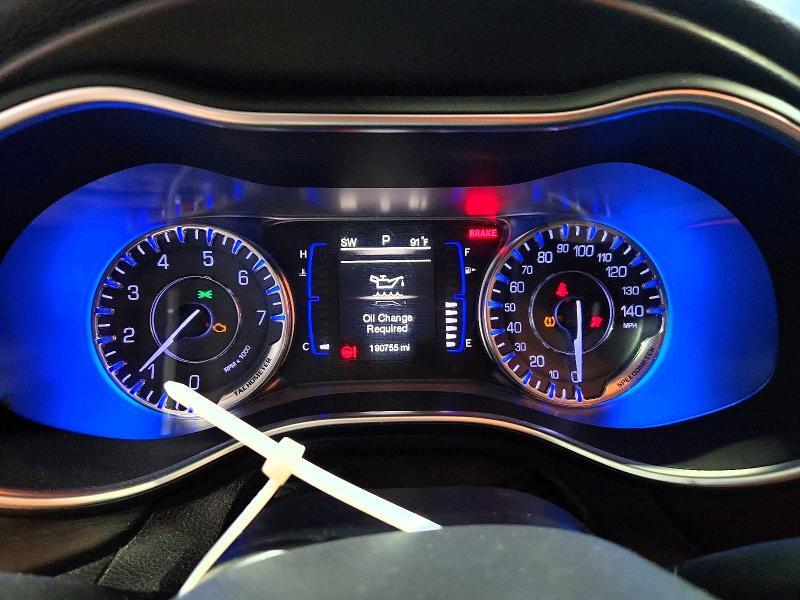 2015 CHRYSLER 200 LIMITED — Фото 9 из 12