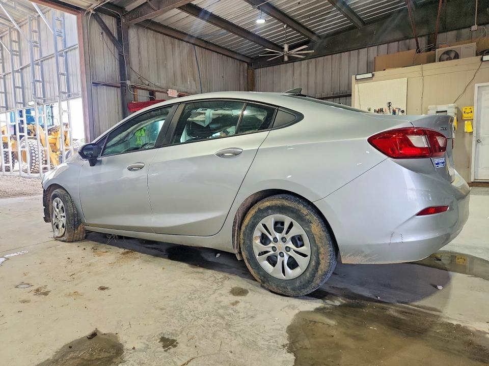 2019 CHEVROLET CRUZE LS — Фото 2 из 13