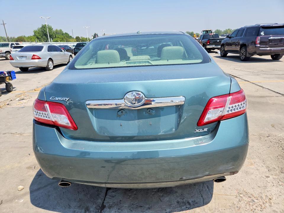 2011 TOYOTA CAMRY XLE V6 — Фото 6 из 13