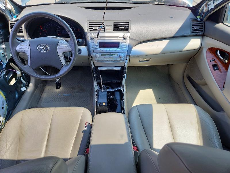 2011 TOYOTA CAMRY XLE V6 — Фото 8 из 13