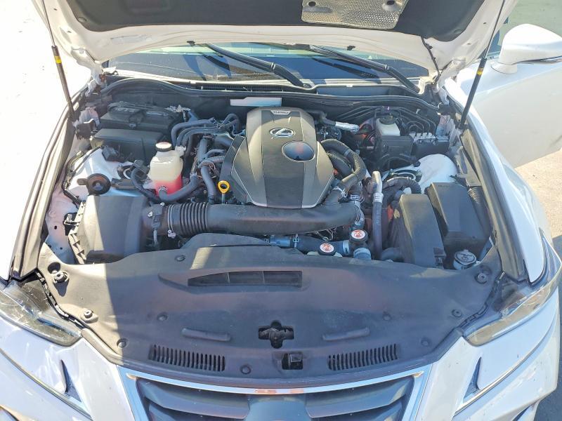 2017 LEXUS IS 200T — Фото 11 из 12