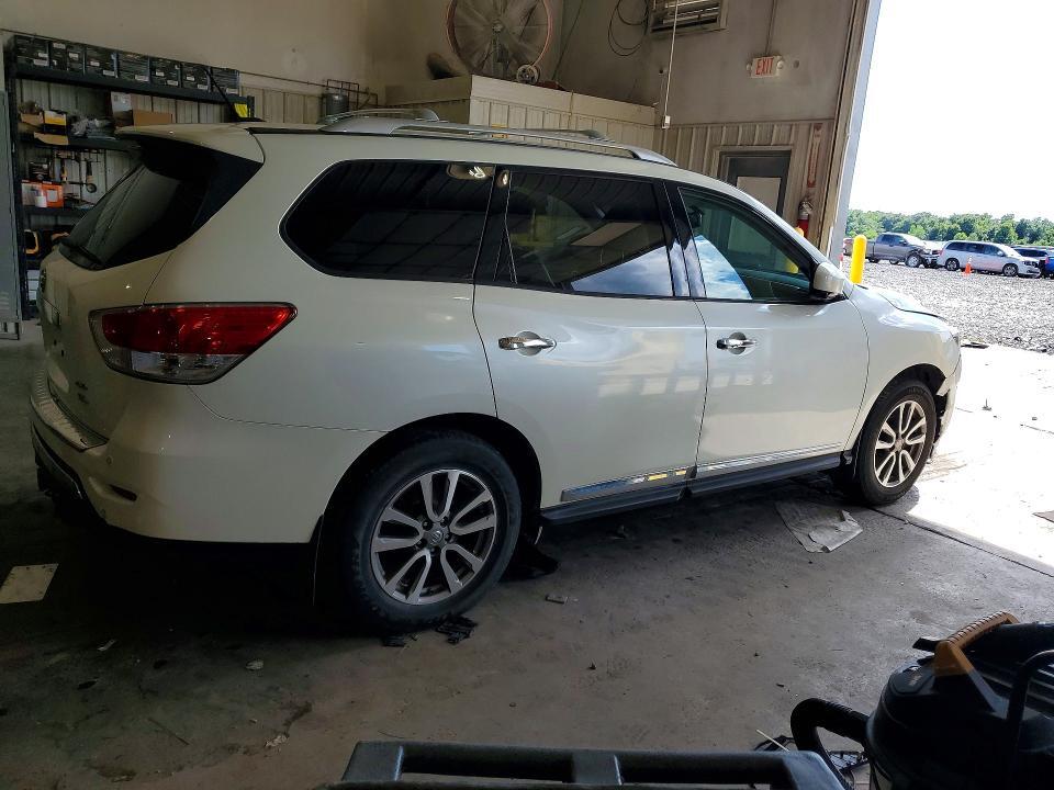 2016 NISSAN PATHFINDER SL — Фото 3 из 12