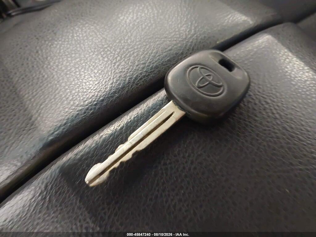 JTEHD20V146011070 2004 TOYOTA RAV4 photo no. 11
