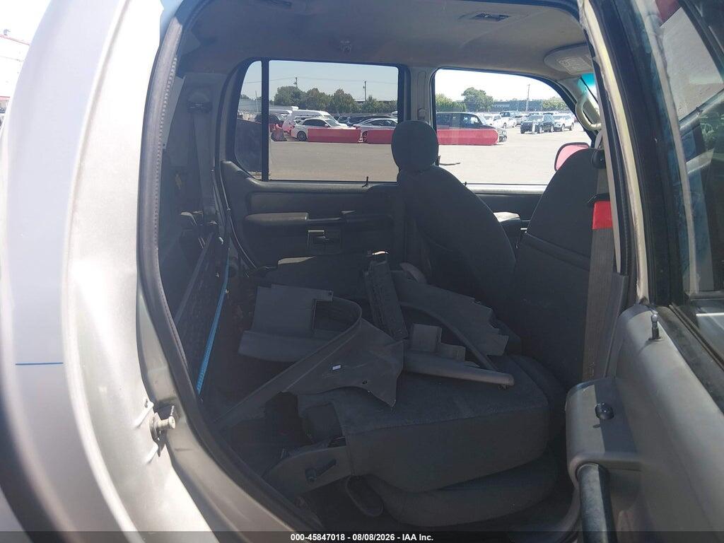 1FMZU67K24UB10371 2004 FORD EXPLORER SPORT TRAC photo no. 8