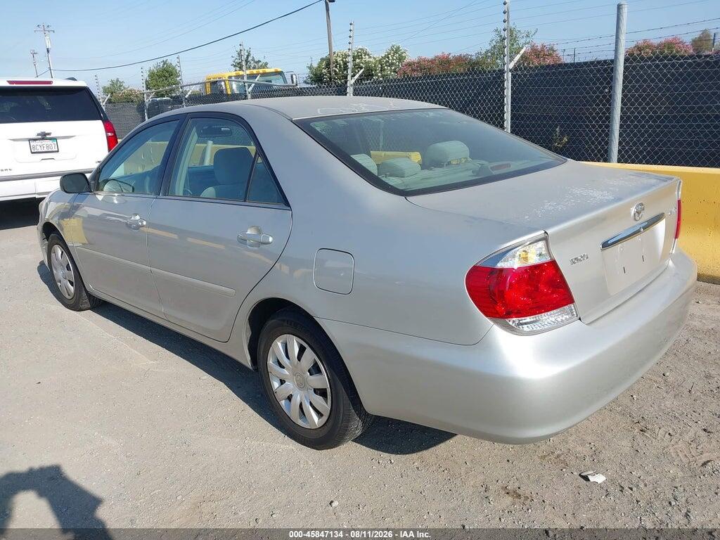 4T1BE32K65U577329 2005 TOYOTA CAMRY photo no. 3
