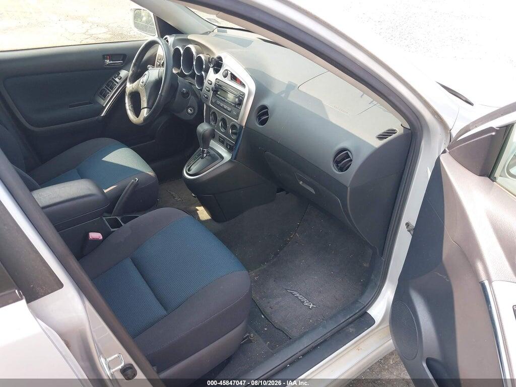 2T1LR32E85C327238 2005 TOYOTA MATRIX photo no. 5