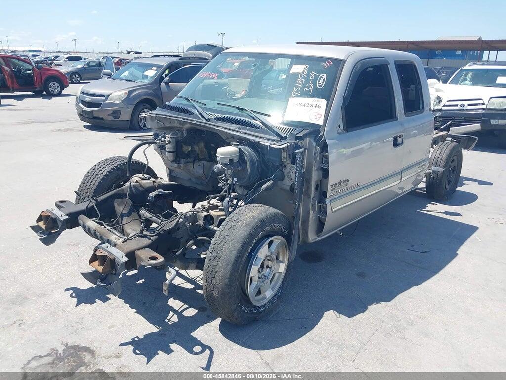 2GCEC19V651209885 2005 CHEVROLET SILVERADO 1500 photo no. 2