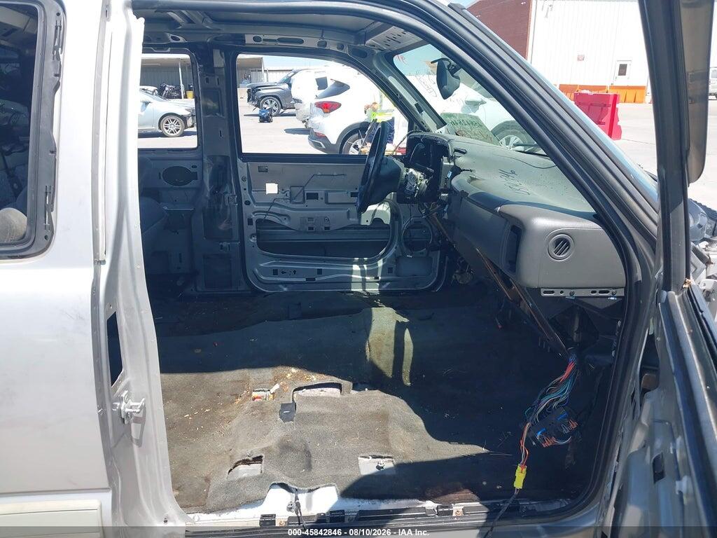 2GCEC19V651209885 2005 CHEVROLET SILVERADO 1500 photo no. 5