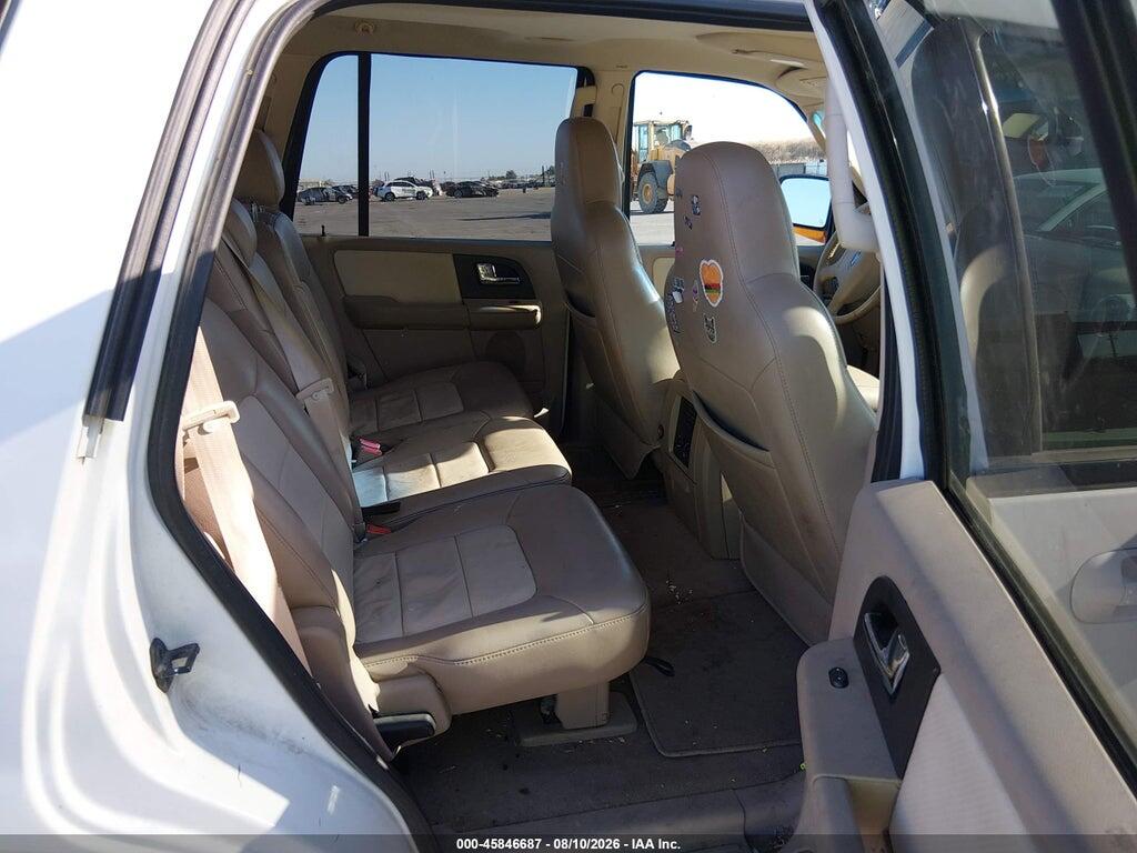 1FMFU18516LA35587 2006 FORD EXPEDITION photo no. 8