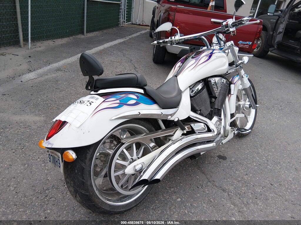5VPXB26D273004351 2007 VICTORY MOTORCYCLES VEGAS photo no. 4