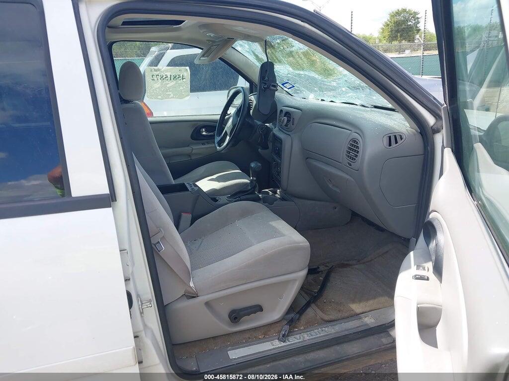 1GNDT13S372216099 2007 CHEVROLET TRAILBLAZER photo no. 5