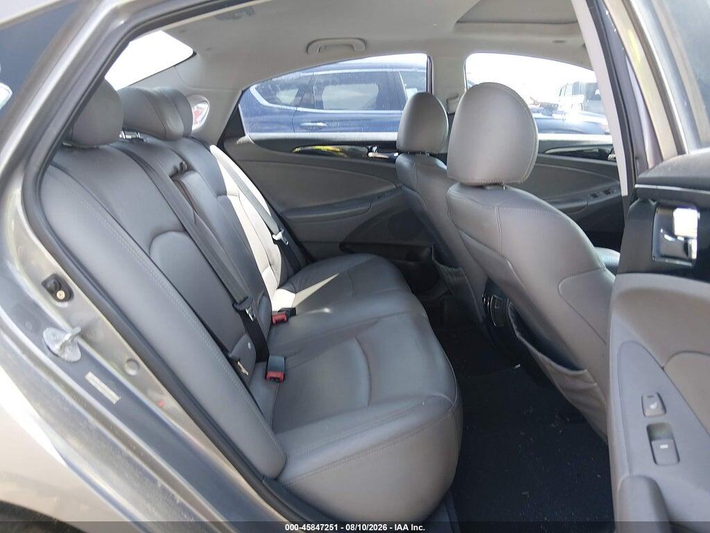 5NPEC4AC7BH059114 2011 HYUNDAI SONATA photo no. 8