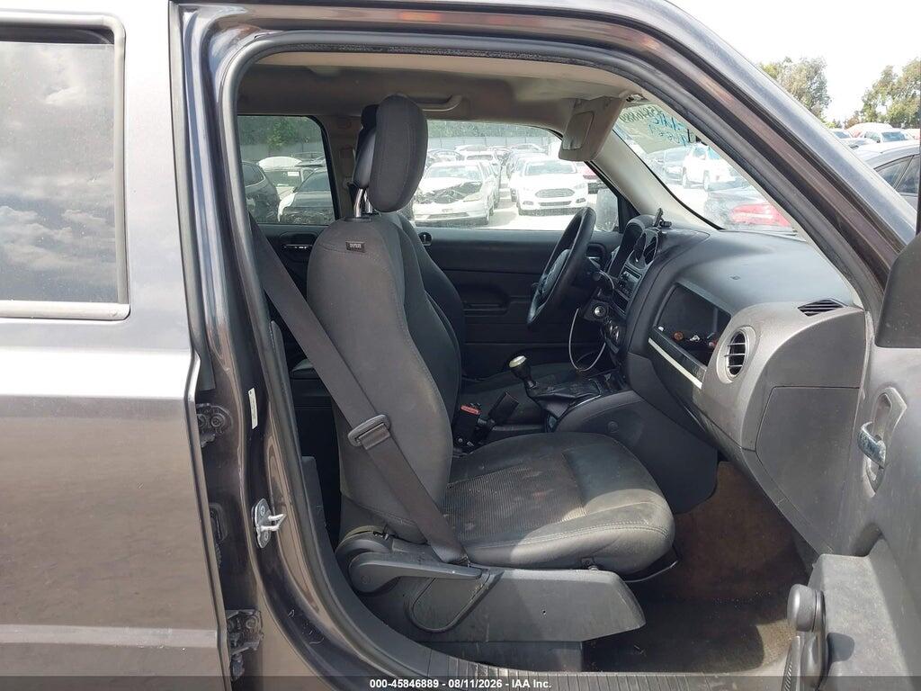 1C4NJPBAXED812665 2014 JEEP PATRIOT photo no. 5