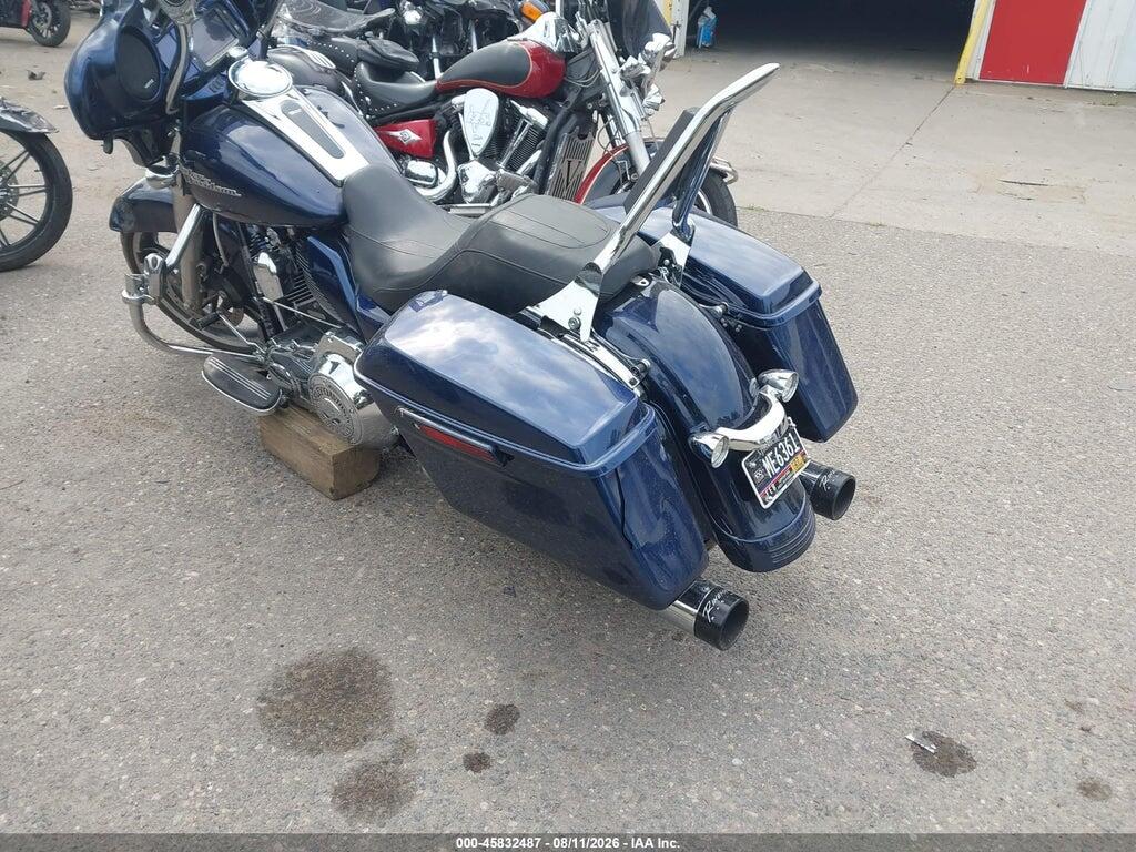 1HD1KBM14EB695168 2014 HARLEY-DAVIDSON FLHX photo no. 3