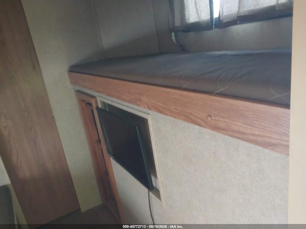 4X4TRLF29F1860120 2015 FOREST RIVER OTHER photo no. 8