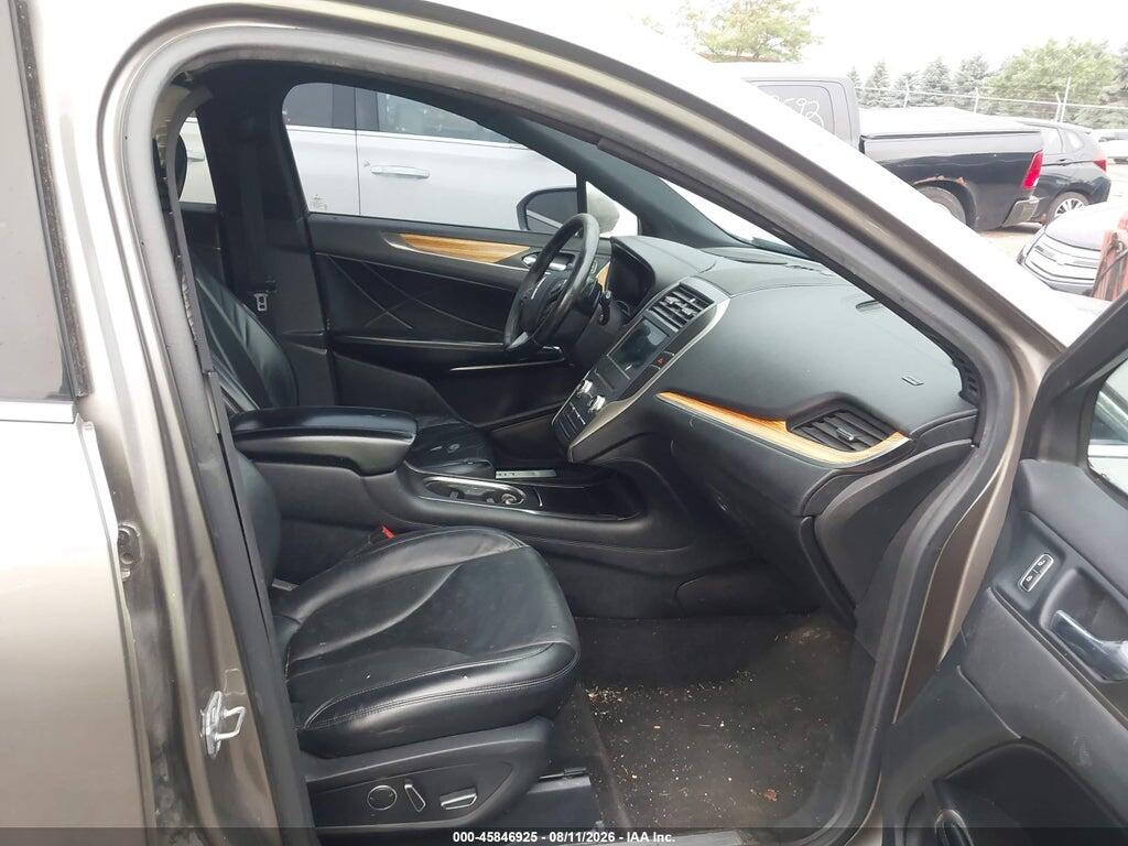 5LMCJ2D98GUJ31221 2016 LINCOLN MKC photo no. 5