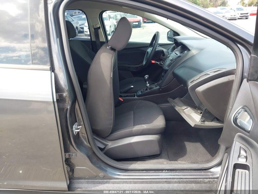 1FADP3FE7HL223122 2017 FORD FOCUS photo no. 5