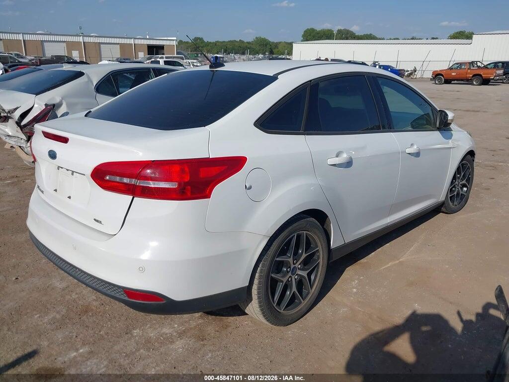 1FADP3H21HL257527 2017 FORD FOCUS photo no. 4