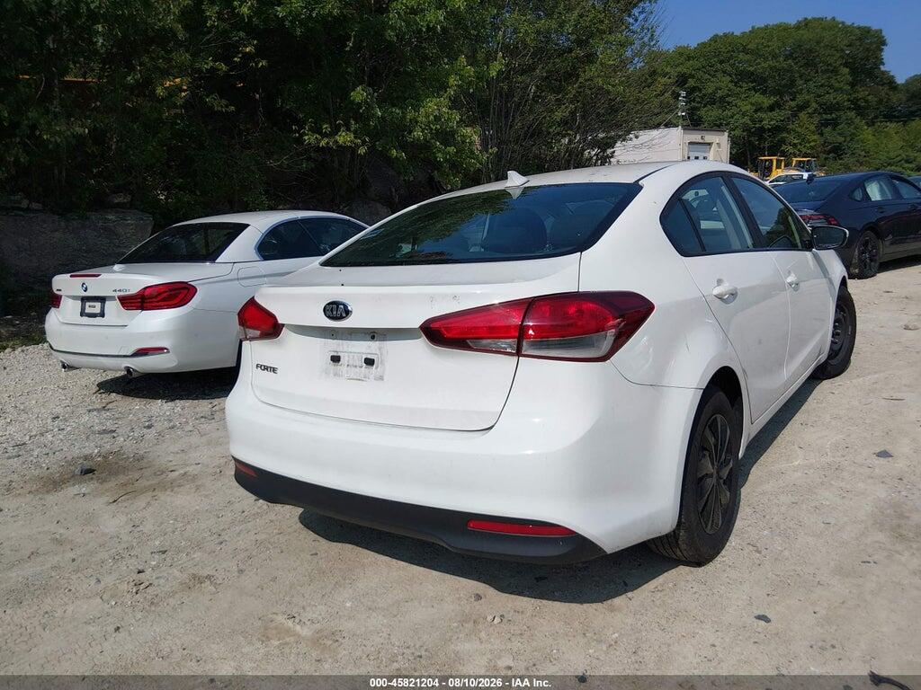 3KPFK4A70HE100836 2017 KIA FORTE photo no. 4