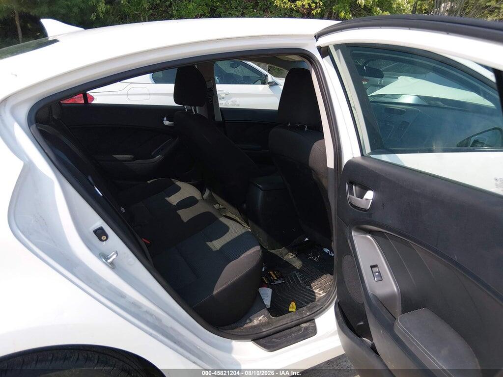 3KPFK4A70HE100836 2017 KIA FORTE photo no. 8